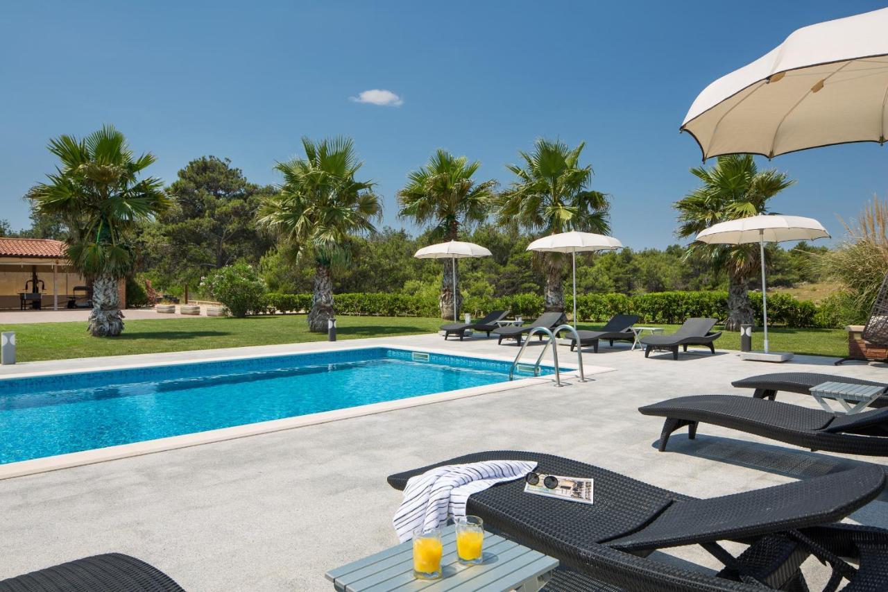 Villa Malibu One Вир Екстер'єр фото