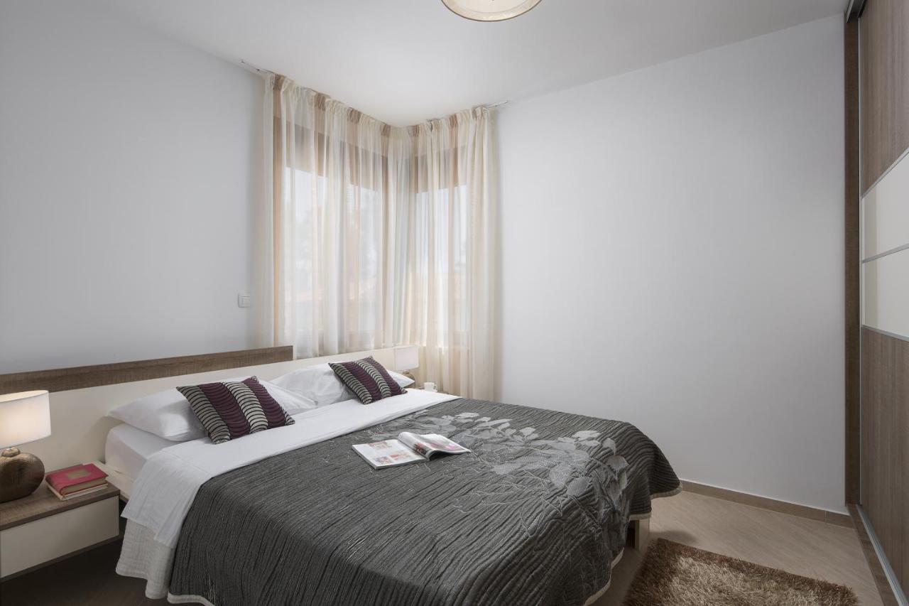 Villa Malibu One Вир Екстер'єр фото