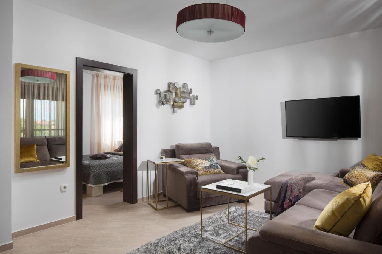 Villa Malibu One Вир Екстер'єр фото