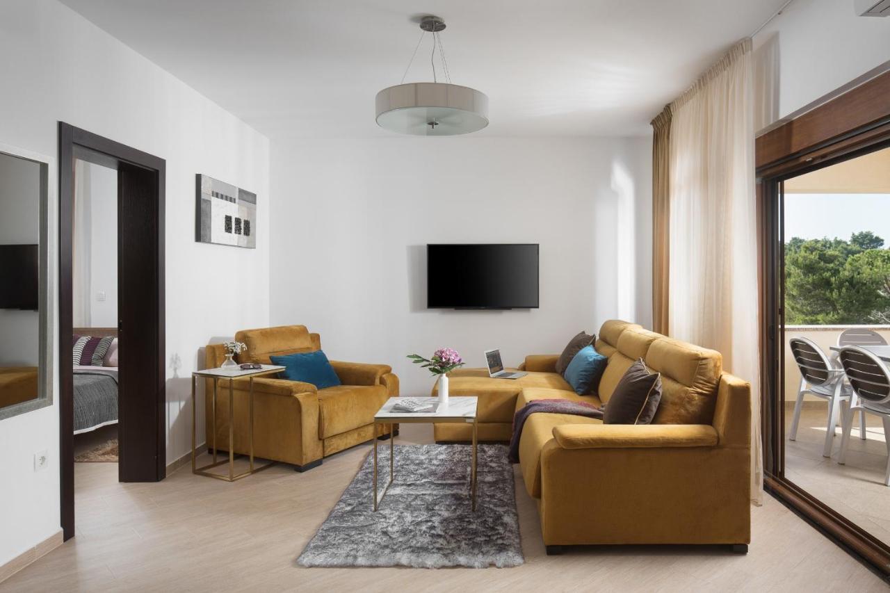 Villa Malibu One Вир Екстер'єр фото