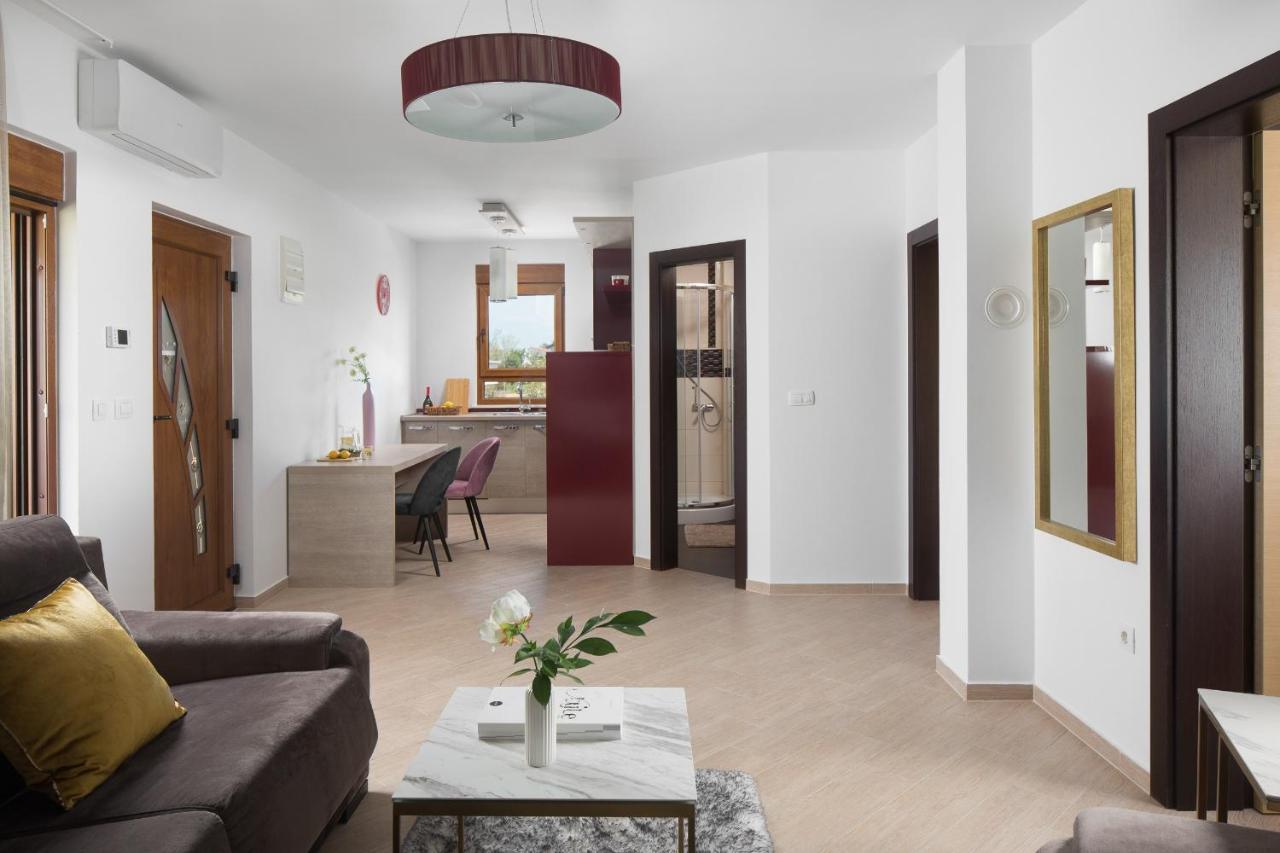 Villa Malibu One Вир Екстер'єр фото